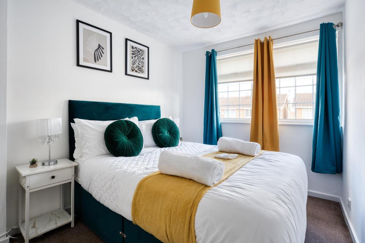 Liverpool Home With Free Parking 西部德比 外观 照片