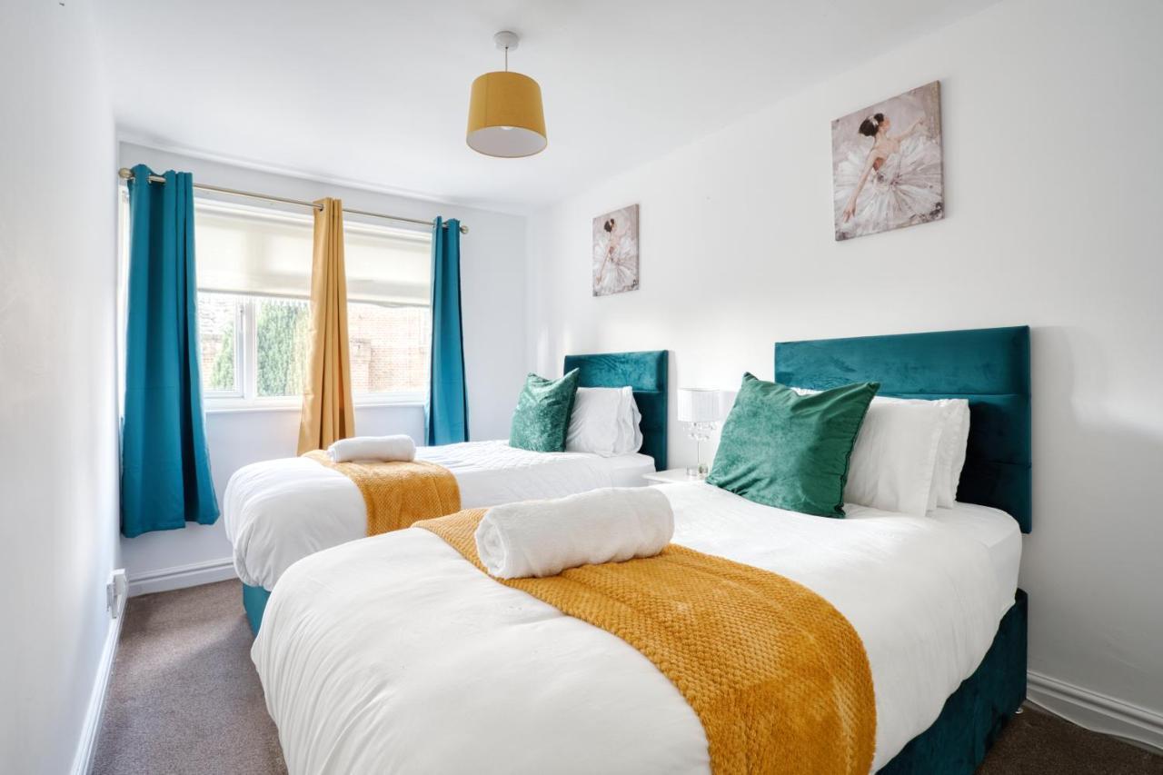 Liverpool Home With Free Parking 西部德比 外观 照片