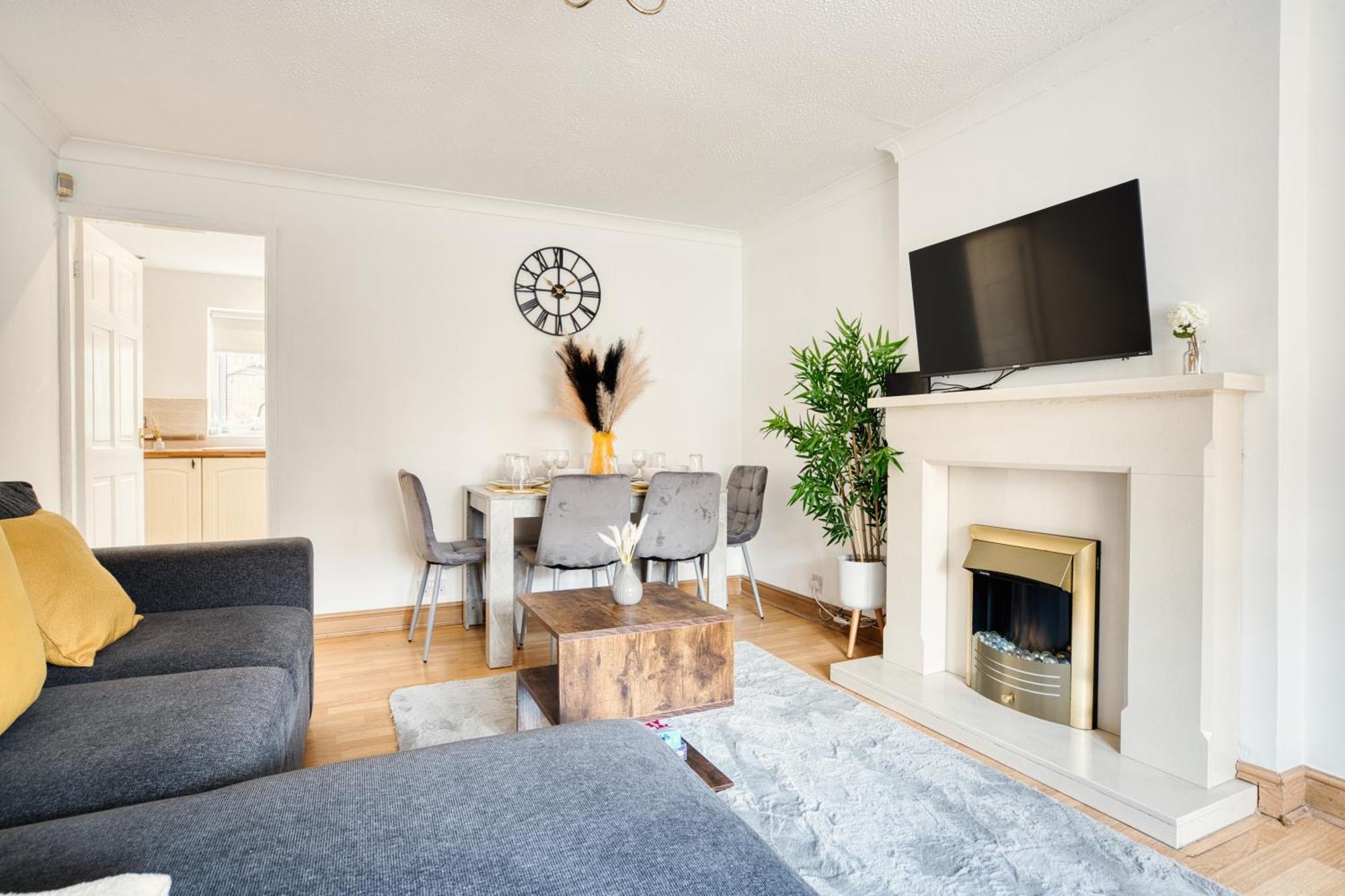 Liverpool Home With Free Parking 西部德比 外观 照片
